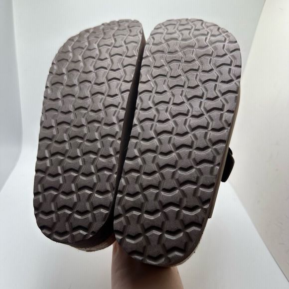 CUSHIONAIRE Women's Cork Footbed Platform Clog 8 BROWN - Picture 5 of 7